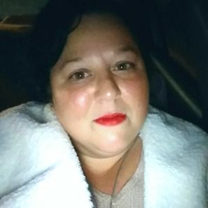 Meet your Posher, Carlotta